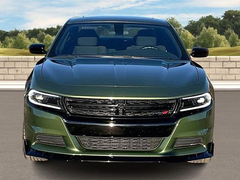 Used 2023 Dodge Charger SXT w/ Blacktop Package image 3