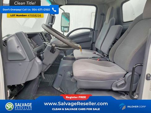 Used 2018 Isuzu NPR image 9