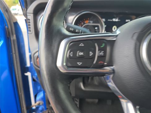 Used 2021 Jeep Wrangler Unlimited Sahara AWD/4WD image 33