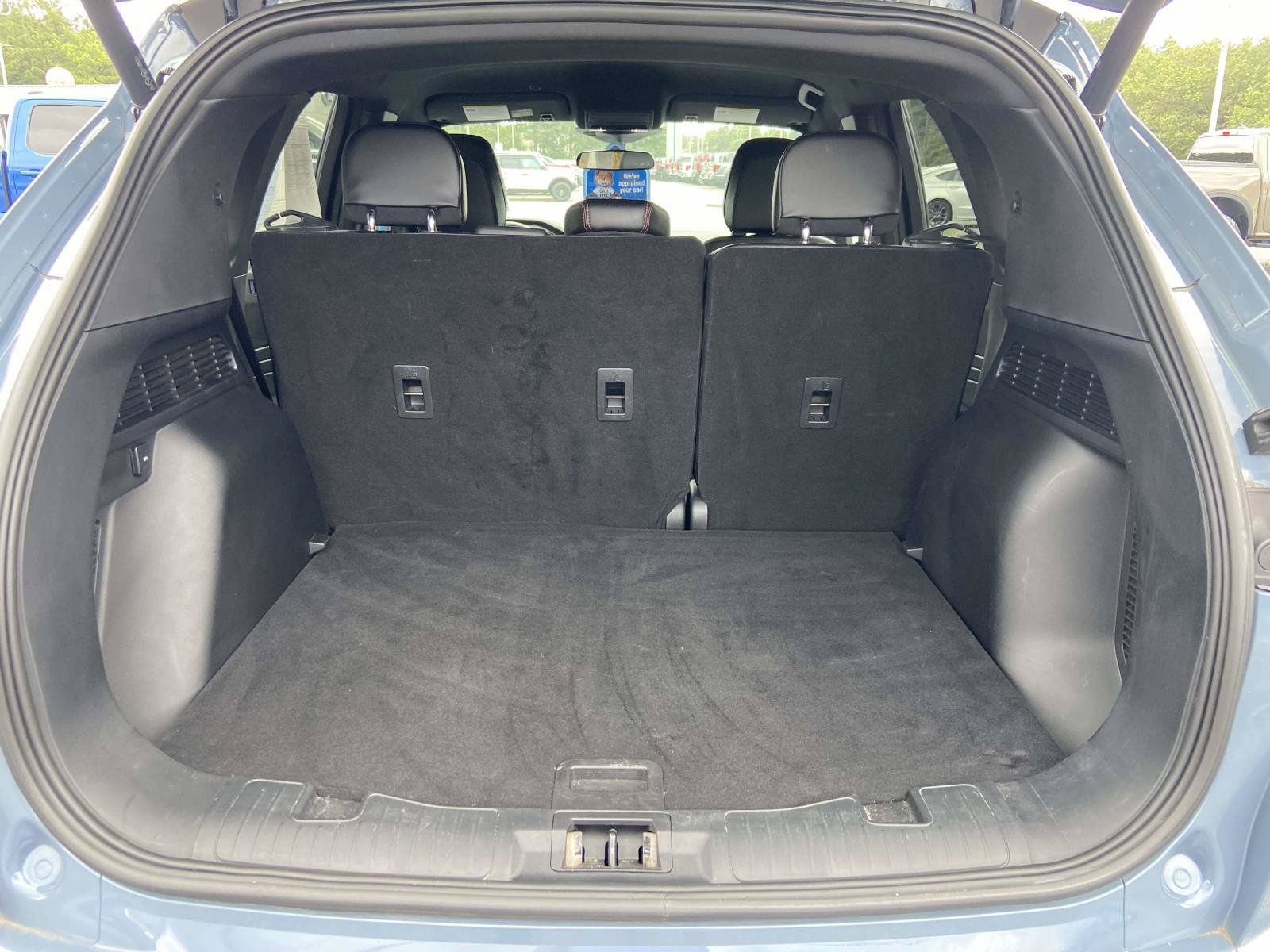 Used 2024 Ford Escape ST-Line w/ Tech Pack #1 FWD image 11