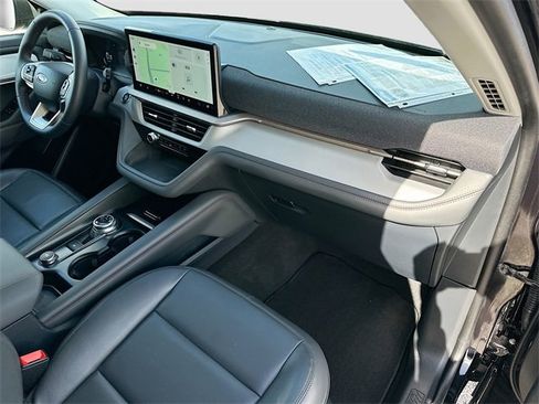 Used 2025 Ford Explorer Active w/ Active Comfort Package image 29