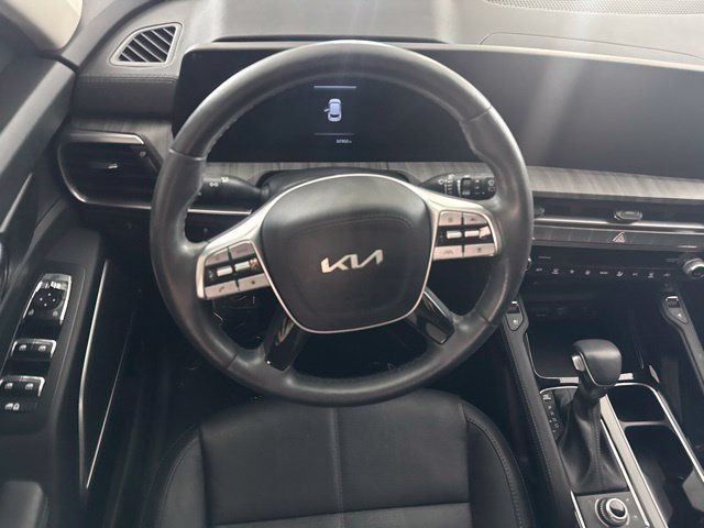 Certified 2024 Kia Telluride EX w/ EX Captain's Chair Package AWD/4WD image 25