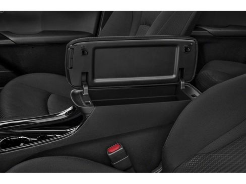 Used 2020 Toyota Prius Prime XLE FWD image 32