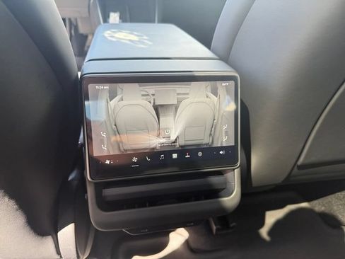 Used 2026 Tesla Model Y AWD image 26