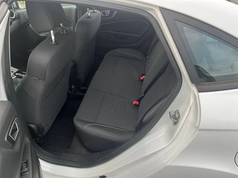 Used 2016 Ford Fiesta SE FWD image 11