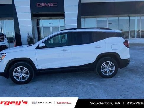Certified 2024 GMC Terrain SLE w/ Driver Convenience Package image 5