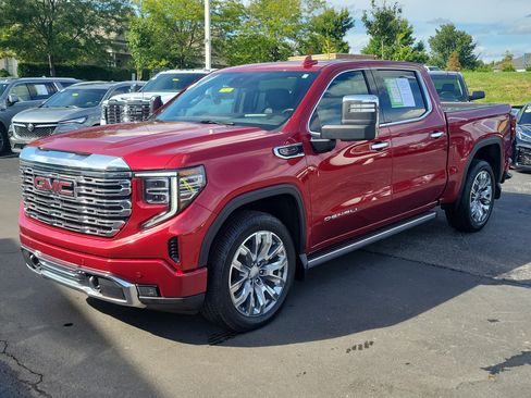 Used 2024 GMC Sierra 1500 Denali w/ Denali Reserve Package AWD/4WD image 2