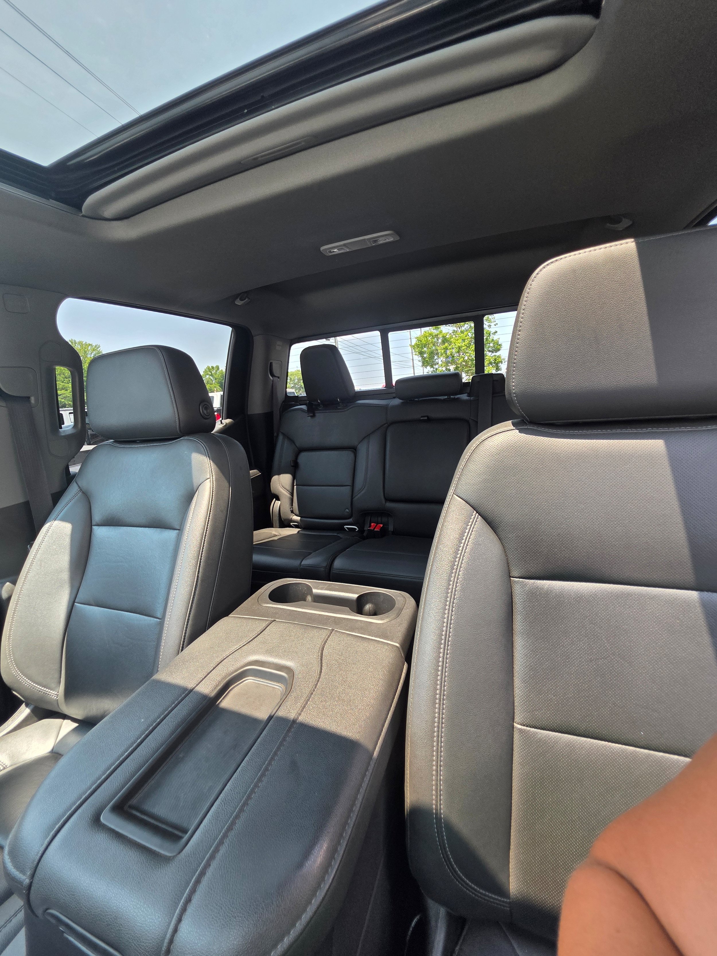 Used 2021 GMC Sierra 1500 SLT w/ SLT Premium Plus Package AWD/4WD image 21