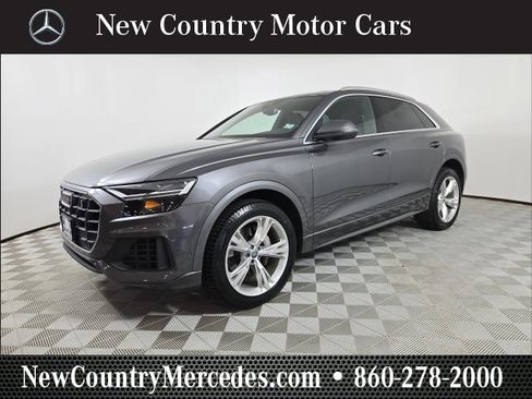 Used 2019 Audi Q8 Premium Plus w/ Premium Plus image 3