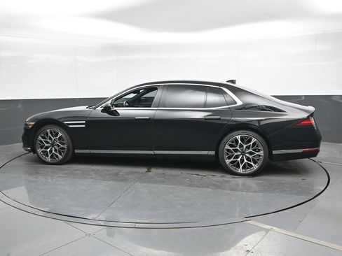 Used 2023 Genesis G90 3.5T AWD/4WD image 9