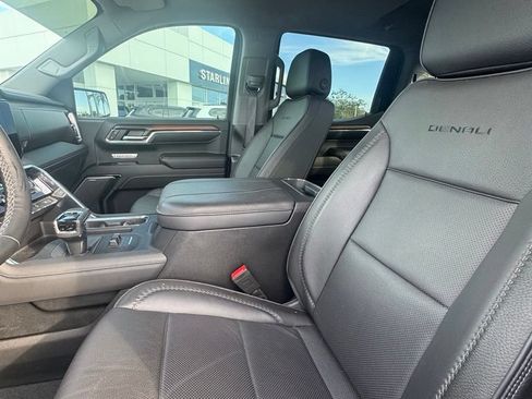 Used 2024 GMC Sierra 1500 Denali w/ Denali Reserve Package AWD/4WD image 12