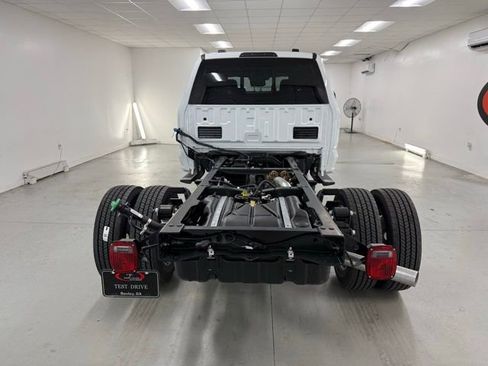 New 2026 Ford F450 XL w/ XL Chrome Package image 7