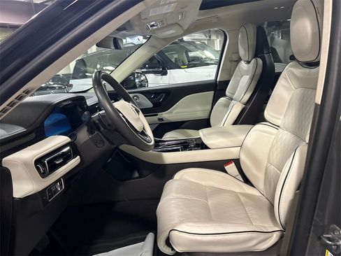 Certified 2024 Lincoln Aviator Black Label w/ Dynamic Handling Package image 10