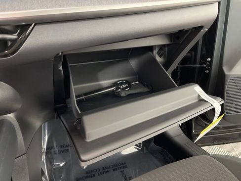 New 2026 Nissan Kicks S image 34