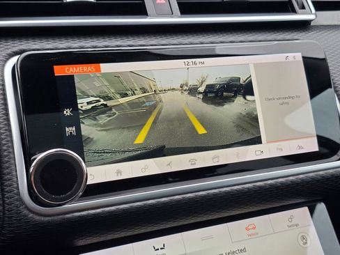 Used 2018 Land Rover Range Rover Velar S image 29