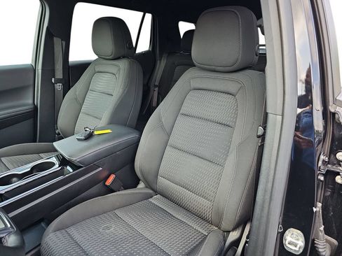 Used 2025 Chevrolet Equinox LT FWD image 15