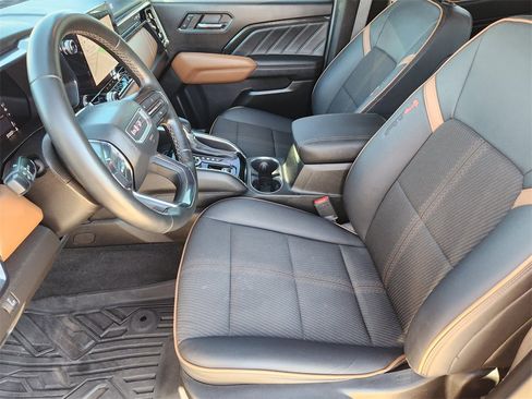 Used 2023 GMC Canyon AT4 w/ Technology Package image 15