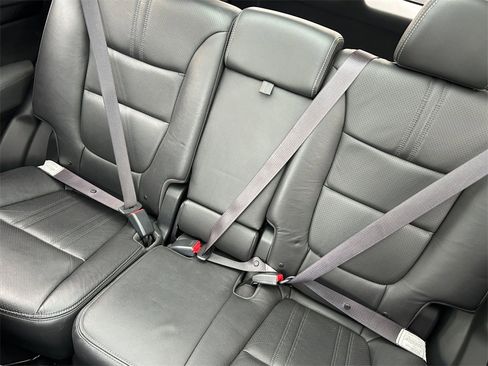 Used 2015 Kia Sorento SX image 13