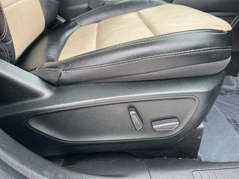 Used 2022 Ford Escape Titanium w/ Titanium Elite Package image 12