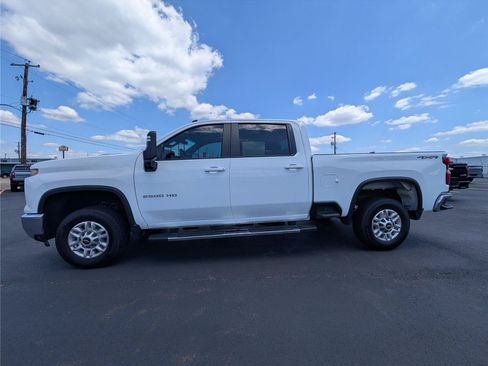 Used 2024 Chevrolet Silverado 2500 LT AWD/4WD image 6