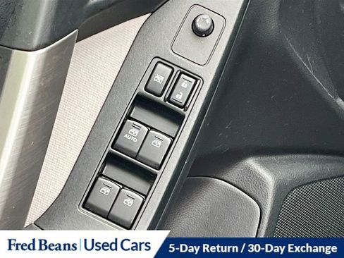 Used 2016 Subaru Forester 2.5i Premium image 19