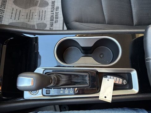 Used 2024 Nissan Altima 2.5 SV image 49