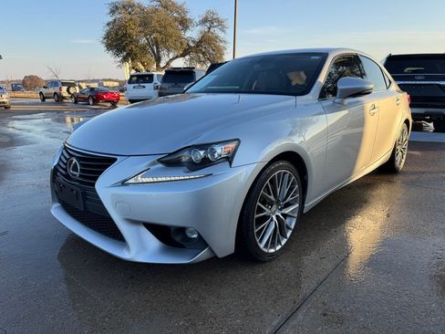Used 2015 Lexus IS 250 AWD w/ Navigation System Package image 3