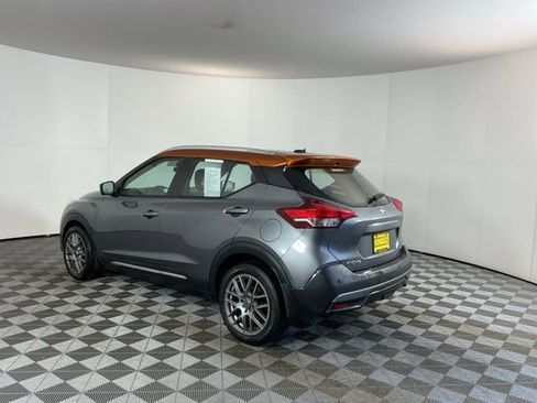 Used 2020 Nissan Kicks SR w/ SR Premium Package image 7