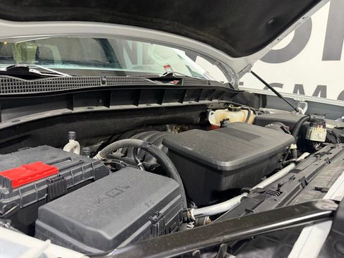 Used 2024 GMC Sierra 1500 Elevation w/ LPO, Elevation Black Package image 6