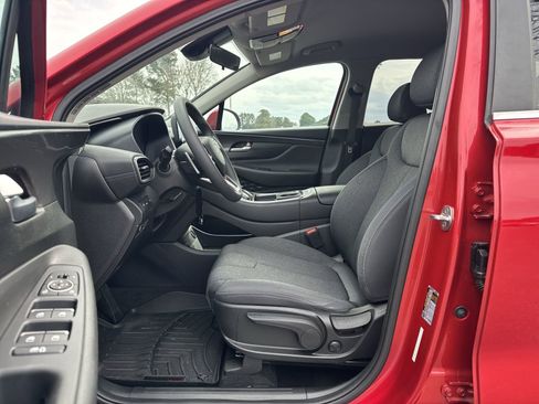 Used 2023 Hyundai Santa Fe SE image 16