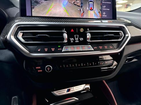 Used 2024 BMW X4 M40i w/ Premium Package AWD/4WD image 34