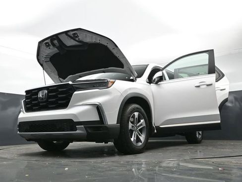 Used 2025 Honda Pilot EX-L image 48