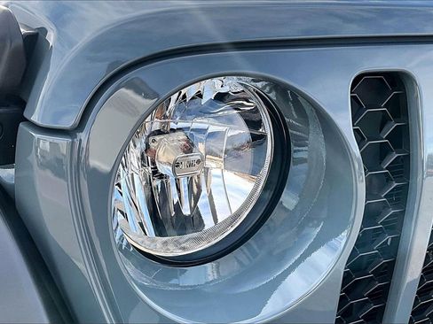 Used 2024 Jeep Wrangler Sport S image 29