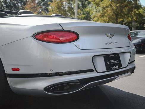 Used 2024 Bentley Continental GT Speed image 17