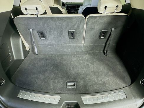Used 2024 Buick Enclave Essence w/ LPO, Floor Liner Package image 34
