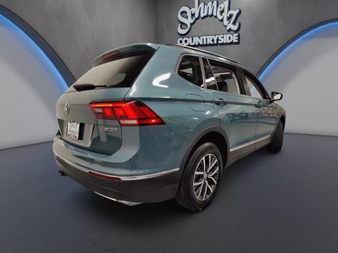 Used 2020 Volkswagen Tiguan SE w/ Panoramic Sunroof Package AWD/4WD image 12