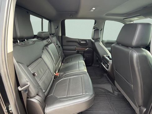 Used 2022 GMC Sierra 1500 Denali w/ Denali Premium Package AWD/4WD image 11
