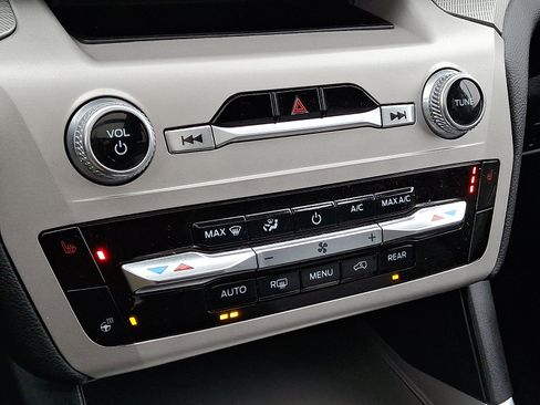 Used 2023 Ford Explorer XLT w/ Equipment Group 202A image 16