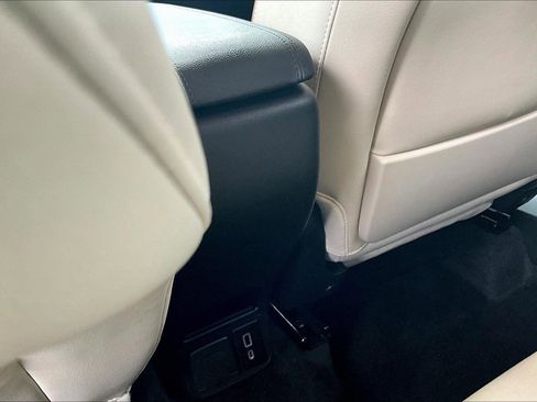 Certified 2024 Buick Encore GX Avenir image 33