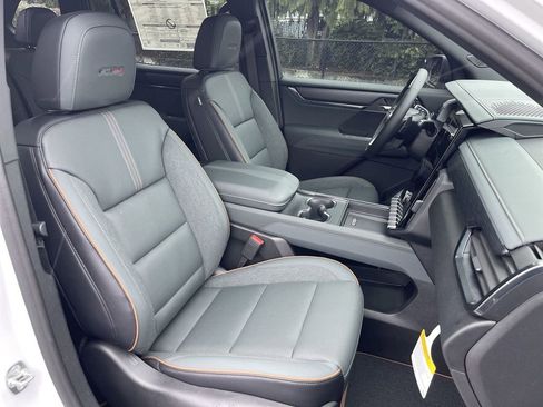 New 2026 GMC Acadia AT4 w/ Super Cruise Package AWD/4WD image 28
