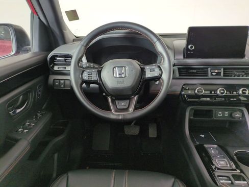 Certified 2024 Honda Pilot TrailSport image 17