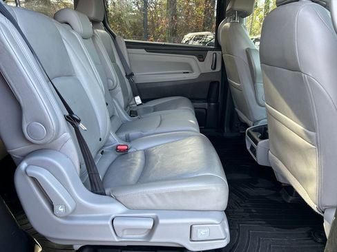 Used 2018 Honda Odyssey EX-L image 24