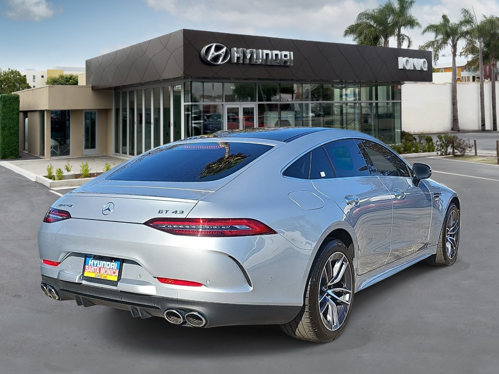 Used 2024 Mercedes-Benz AMG GT 43 image 3