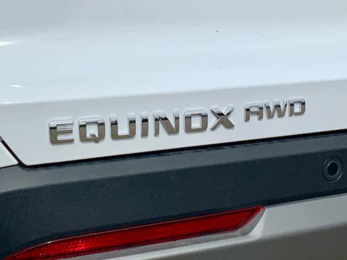 New 2026 Chevrolet Equinox LT w/ Safety and Technology Package AWD/4WD image 19
