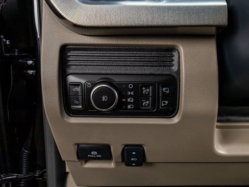 Used 2026 Ford F250 Platinum w/ Platinum Plus Package AWD/4WD image 17