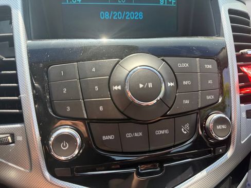 Used 2011 Chevrolet Cruze LTZ FWD image 27