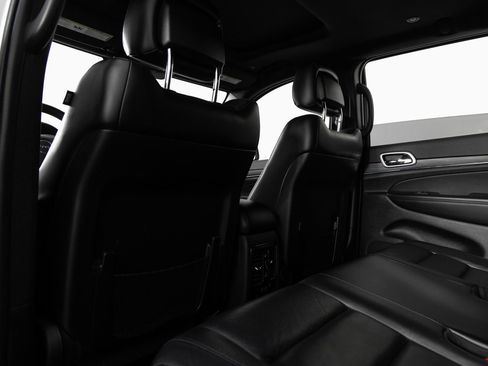 Used 2021 Jeep Grand Cherokee Limited image 19