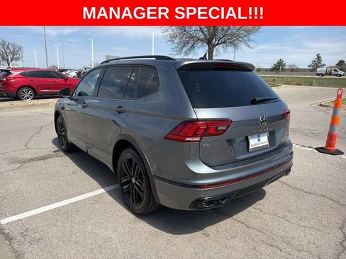 Used 2022 Volkswagen Tiguan SE R-Line AWD/4WD image 5