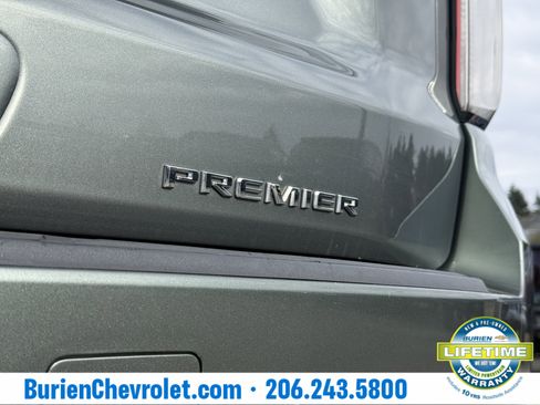 Used 2023 Chevrolet Suburban Premier image 38