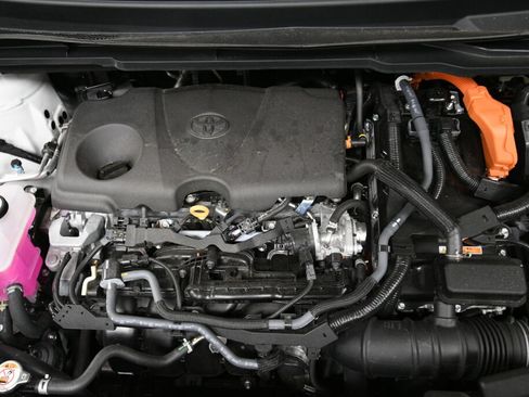 Used 2026 Toyota Sienna Platinum AWD/4WD image 36